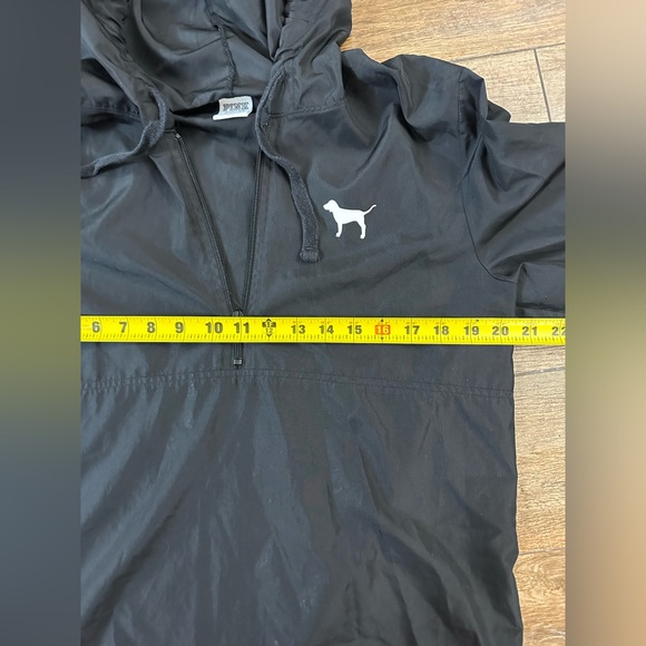 Pink by Victoria’s Secrets 3/4 Zip Windbreaker Black size XS/S - Picture 4 of 8